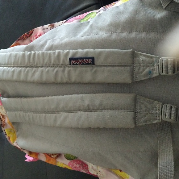 Large back pack - Picture 2 of 2